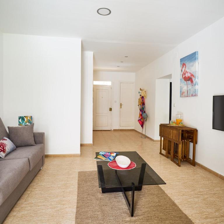 Villa Rosita Suites en Playa de la Malagueta con terraza - Apartamento de 3 dormitorios - 4