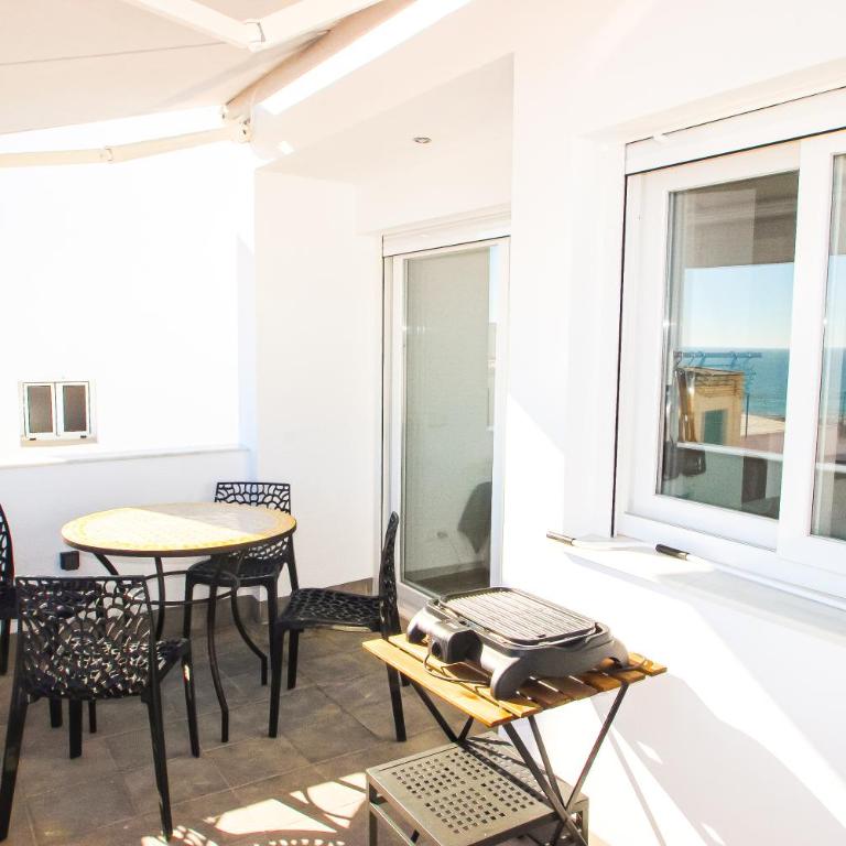Casa Luna - Two-Bedroom House - 13