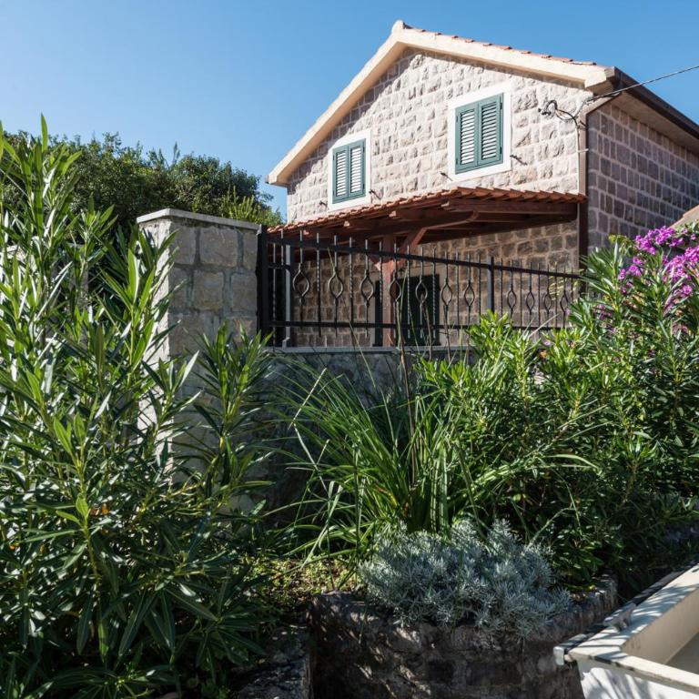 Apartments Kovinic - Vila sa Sopstvenim Bazenom - 14