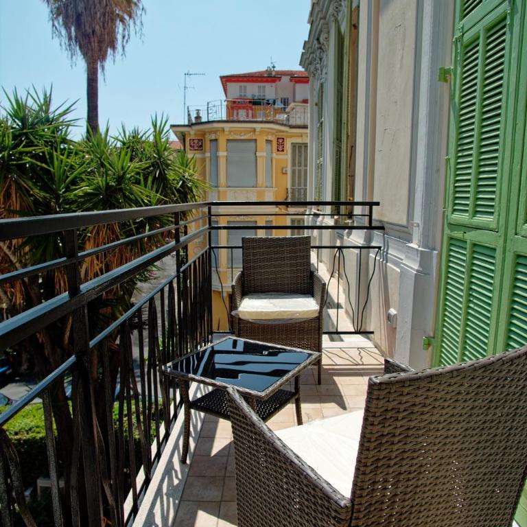 Hotel Alexander & Spa - Suite King con Balcone - 6