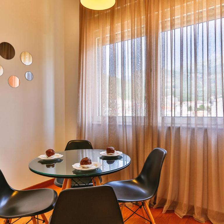 Montesun Apartments - Apartman sa Pogledom na Planinu - 9