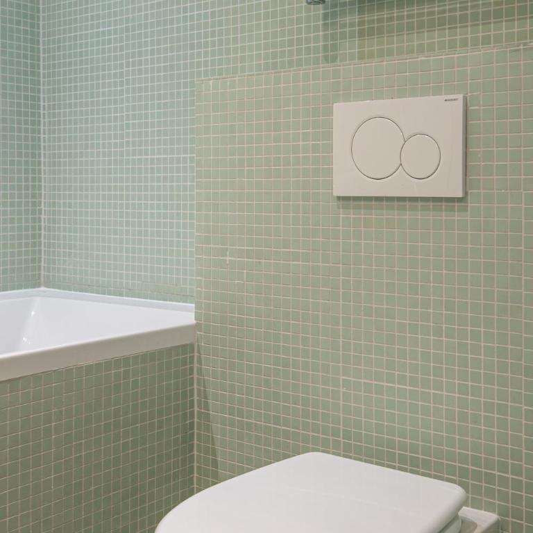 NEW - Appt style le Corbusier avec Balcon - 8 pers - Appartement 3 Chambres - 8