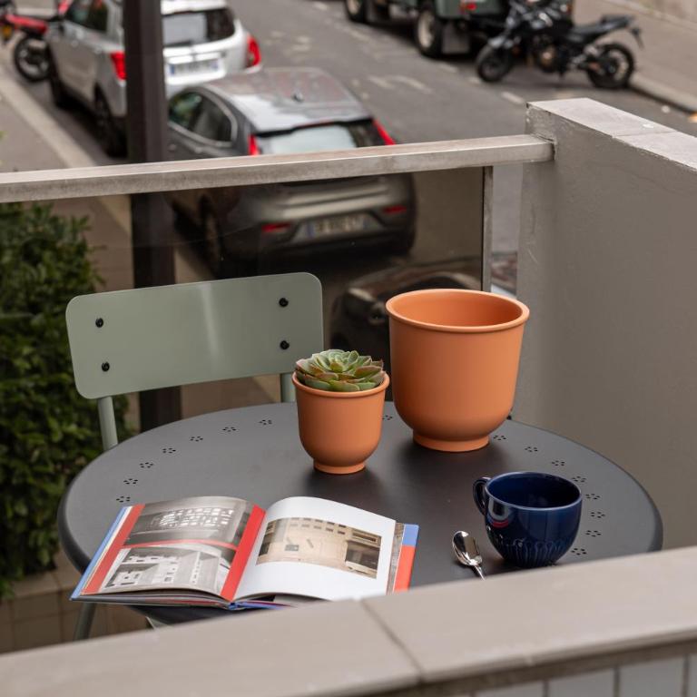 NEW - Appt style le Corbusier avec Balcon - 8 pers - Appartement 3 Chambres - 26