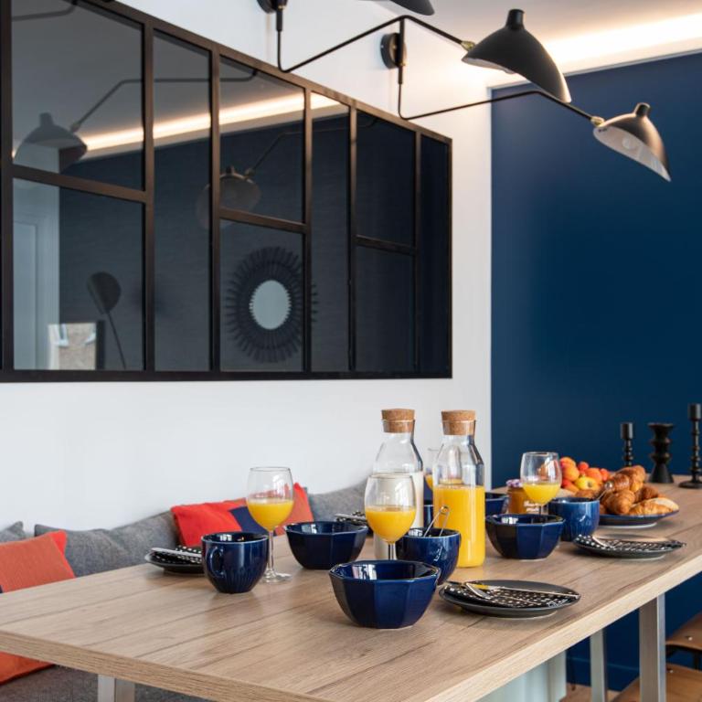 NEW - Appt style le Corbusier avec Balcon - 8 pers - Appartement 3 Chambres - 3