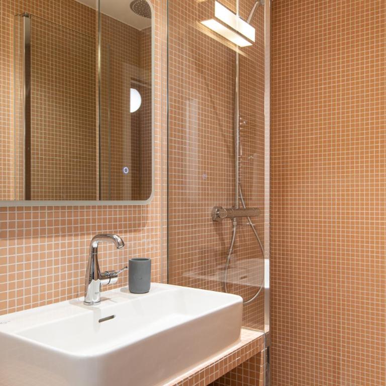 NEW - Villa Urbaine au Coeur de Paris - 6 pers - Apartamento de 2 dormitorios - 14