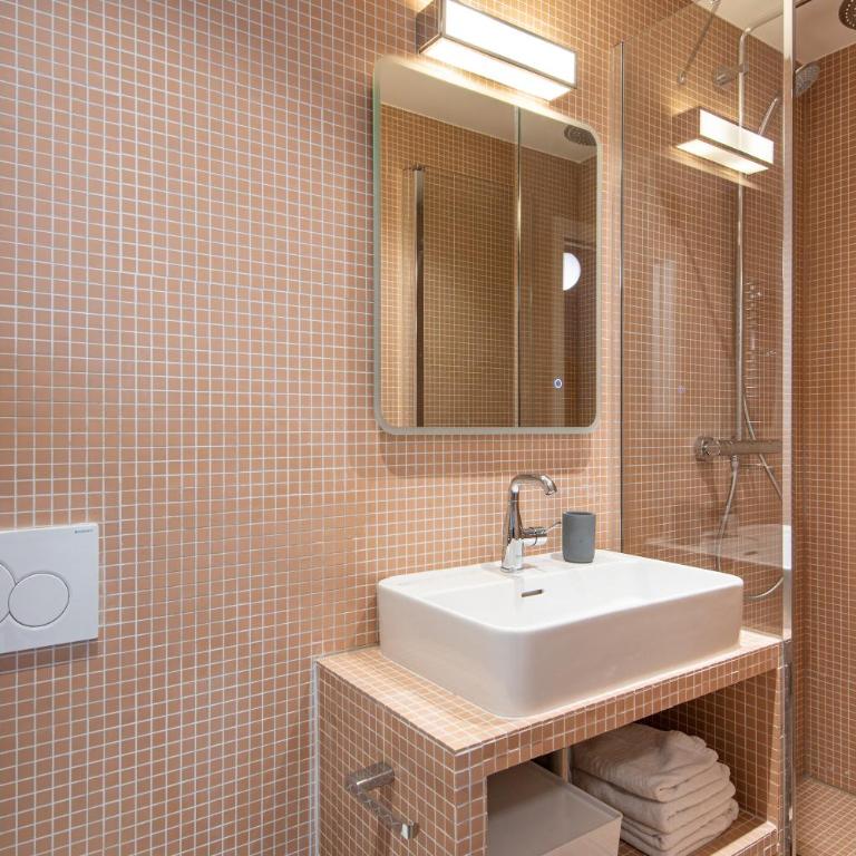 NEW - Villa Urbaine au Coeur de Paris - 6 pers - Apartamento de 2 dormitorios - 13