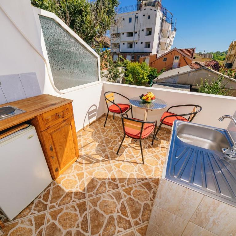 Guest House Edita - Apartman sa Balkonom - 11