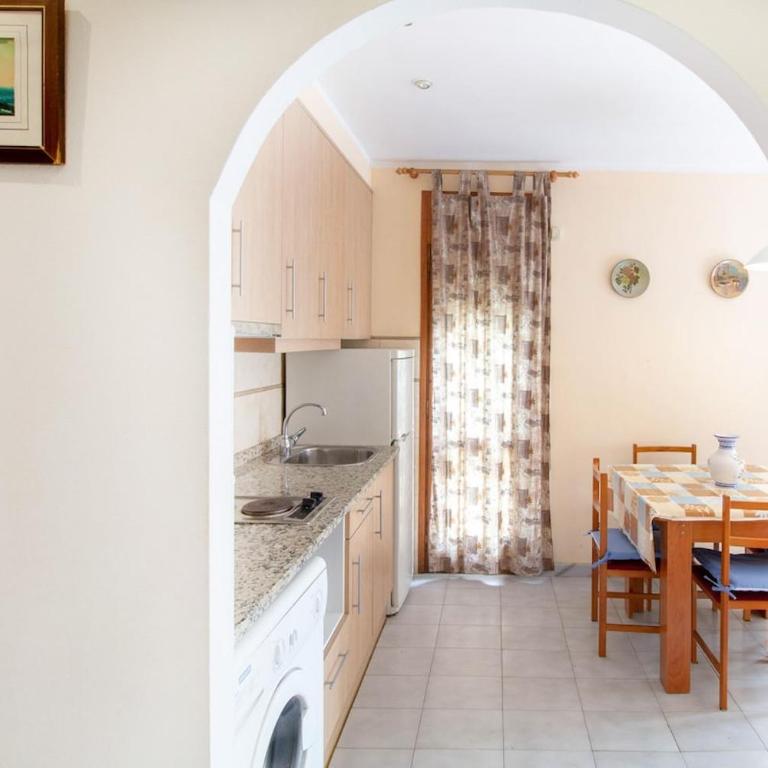 PORT I Sistach Rentals - Two-Bedroom Apartment - 13