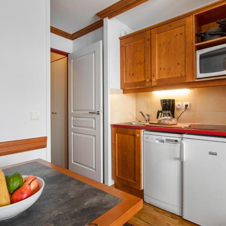Résidence Pierre & Vacances Le Mont Soleil - One-Bedroom Apartment - Mountain View (4 People) - 3