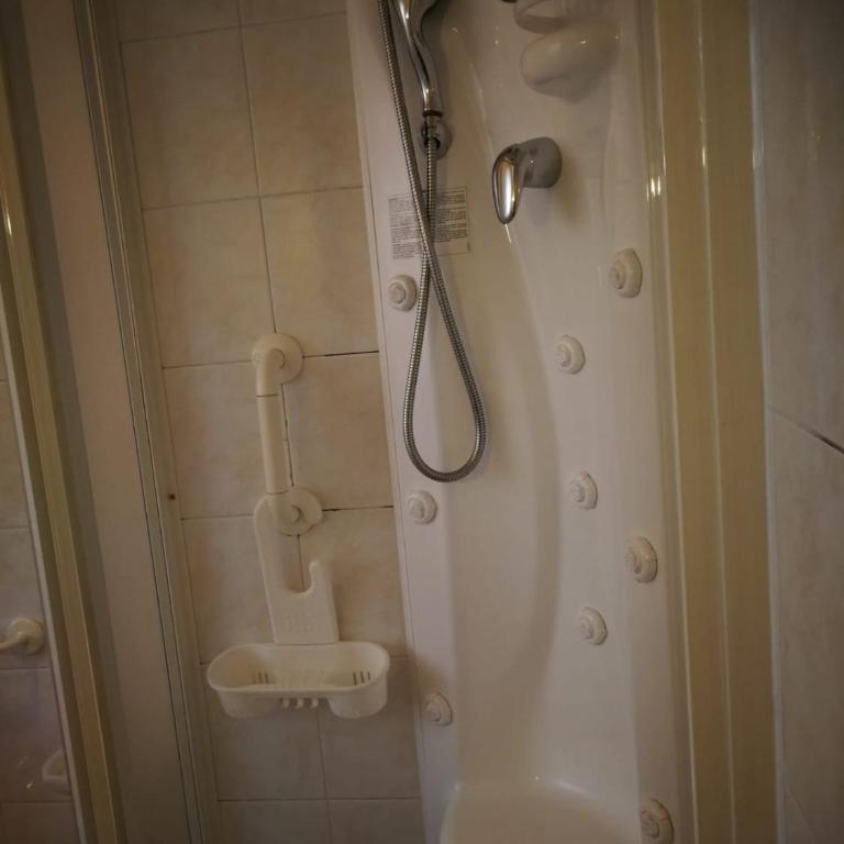 Da Agnese Locazioni brevi - Double or Twin Room with Private Bathroom - 13