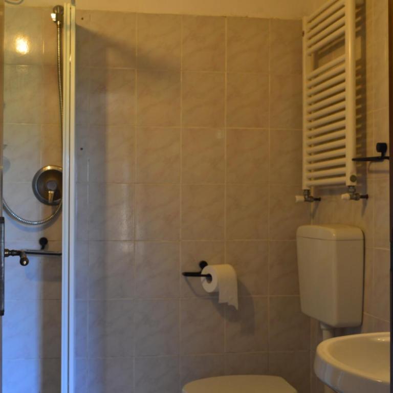 Agriturismo La Fidanza - King Room with Garden View - 2