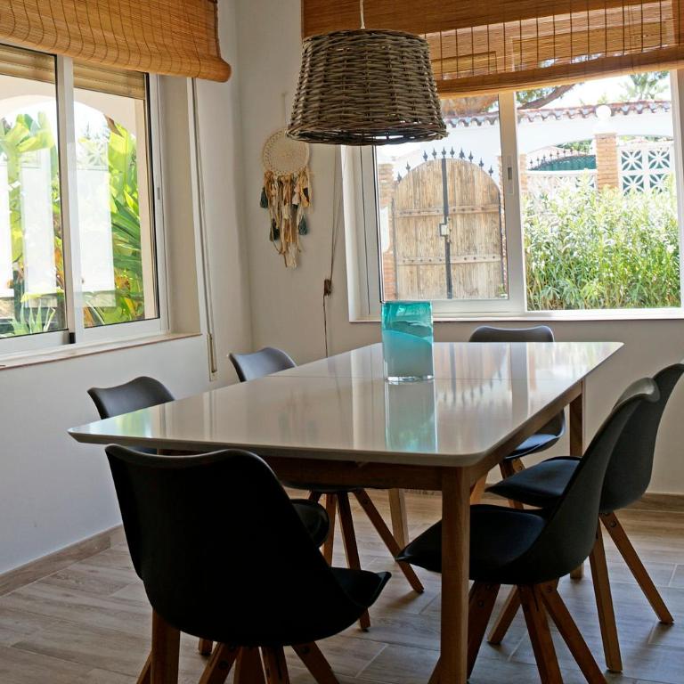 Casa Blue Vista - villa & guestroom - Villa con vistas al jardín - 14