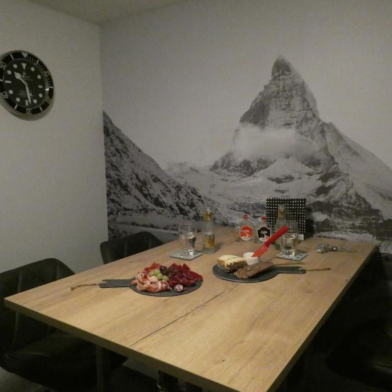 Central & Elegant Apartments,partially with Fireplace, by Zermatt Rental - Deluxe Apartment - 14