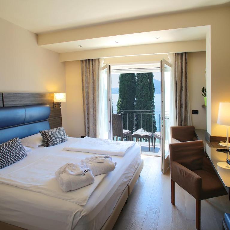 Hotel Galvani - Camera Matrimoniale con Vista Lago - 1