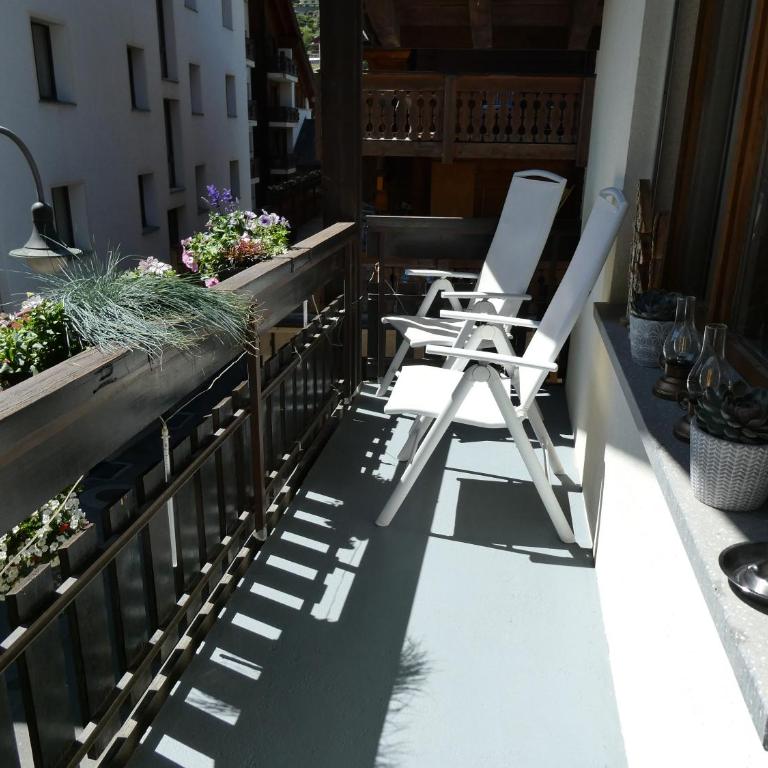 Central & Elegant Apartments,partially with Fireplace, by Zermatt Rental - Penthouse-Apartment mit 3 Schlafzimmern - 13