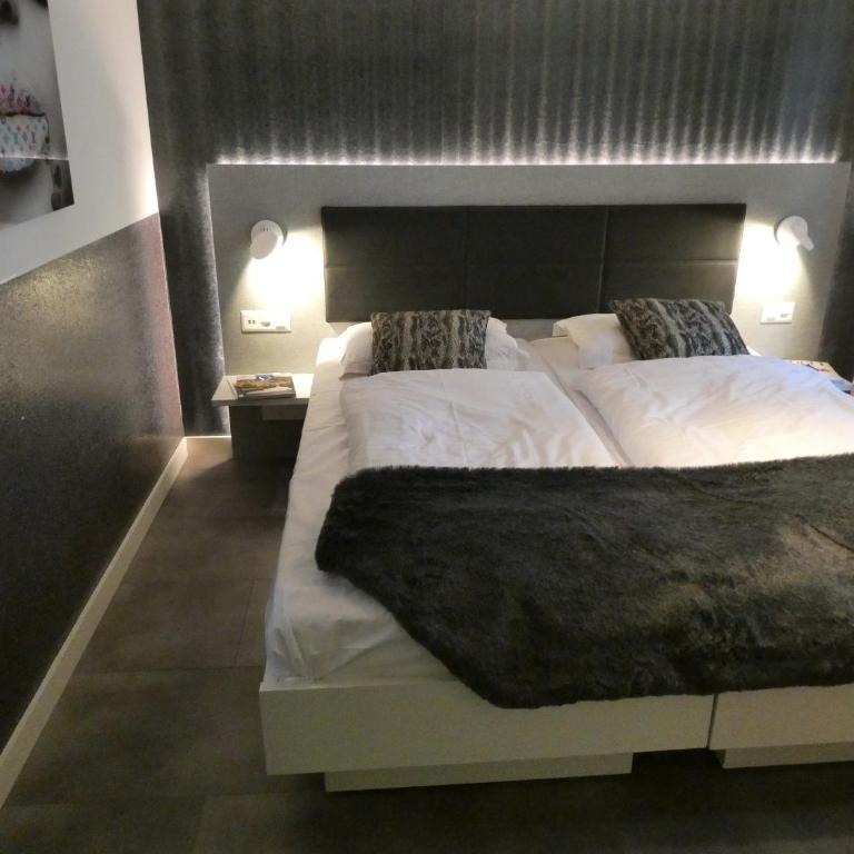 Central & Elegant Apartments,partially with Fireplace, by Zermatt Rental - Penthouse-Apartment mit 3 Schlafzimmern - 8