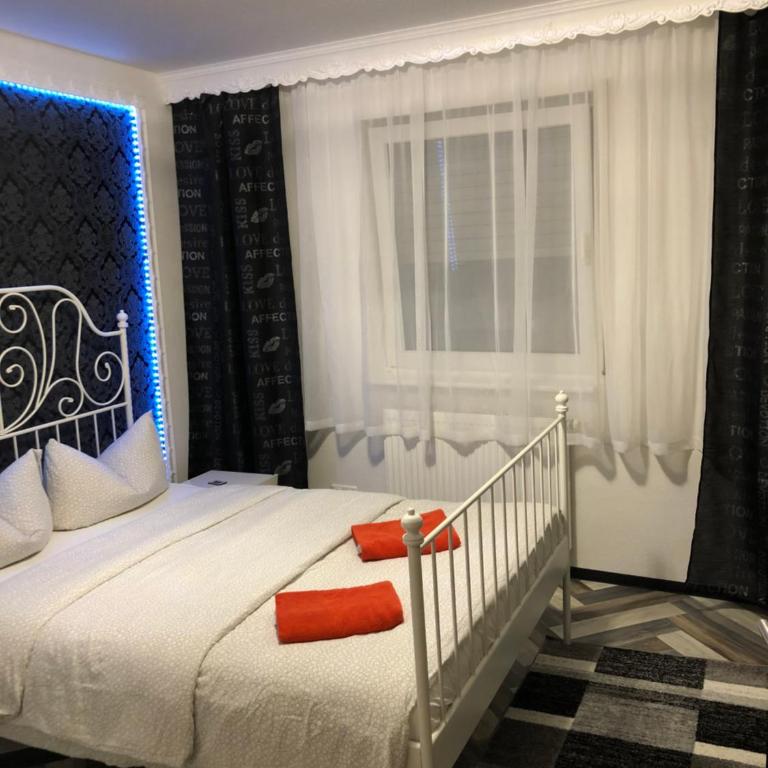 Hostel Nuremberg - Doppelzimmer mit Gemeinschaftsdusche und -WC - 6