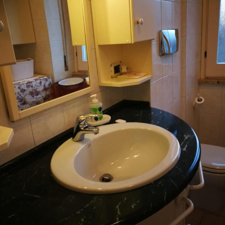 Da Agnese Locazioni brevi - Double or Twin Room with Private Bathroom - 11