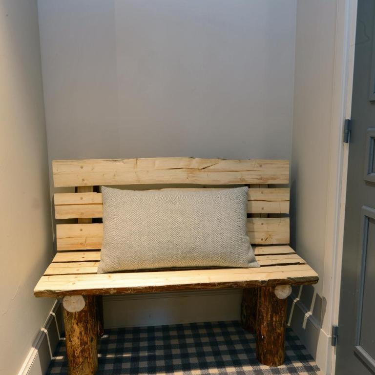 Maison de Famille Les 5 Frères - Chambre Double ou Lits Jumeaux avec Douche ou Baignoire - Sud - 3