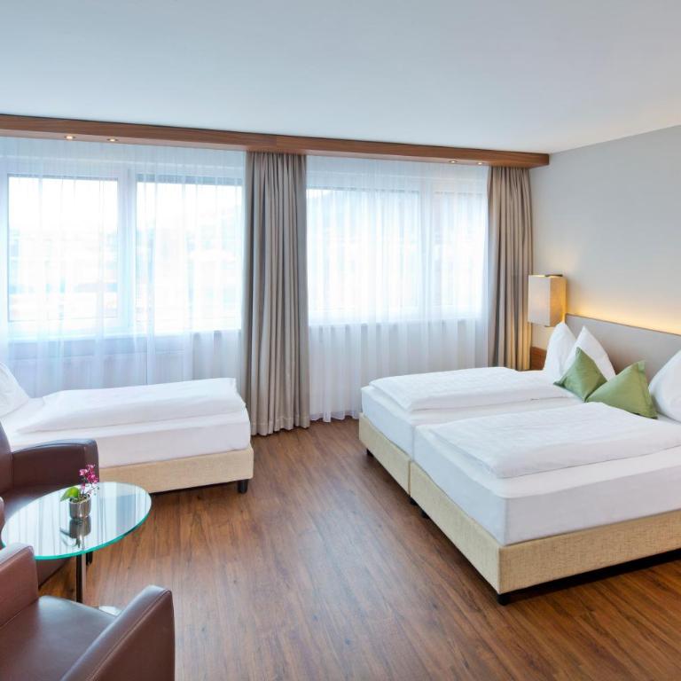 Hotel Penz West - Business Dreibettzimmer - 1
