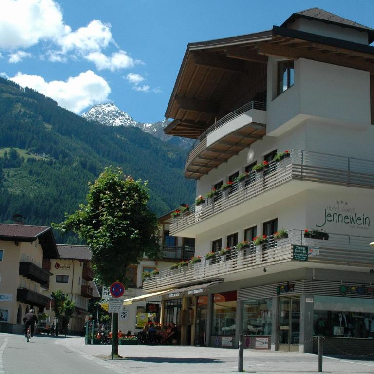 Hotel Garni Jennewein - Einzelzimmer mit Balkon - 5