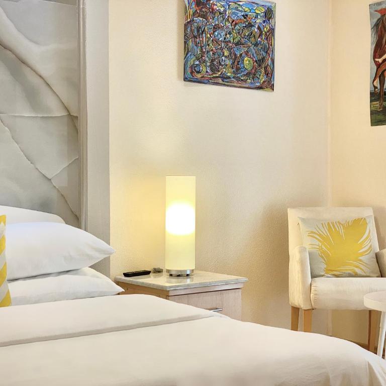 Shangri La Mansion - Classic Double Room - 6