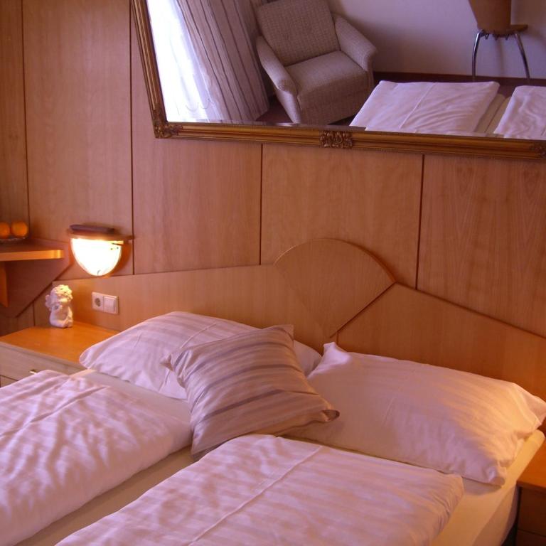 LiebesNesterl Bergwirt - Boutique Hotel - Standard Twin Room - 24