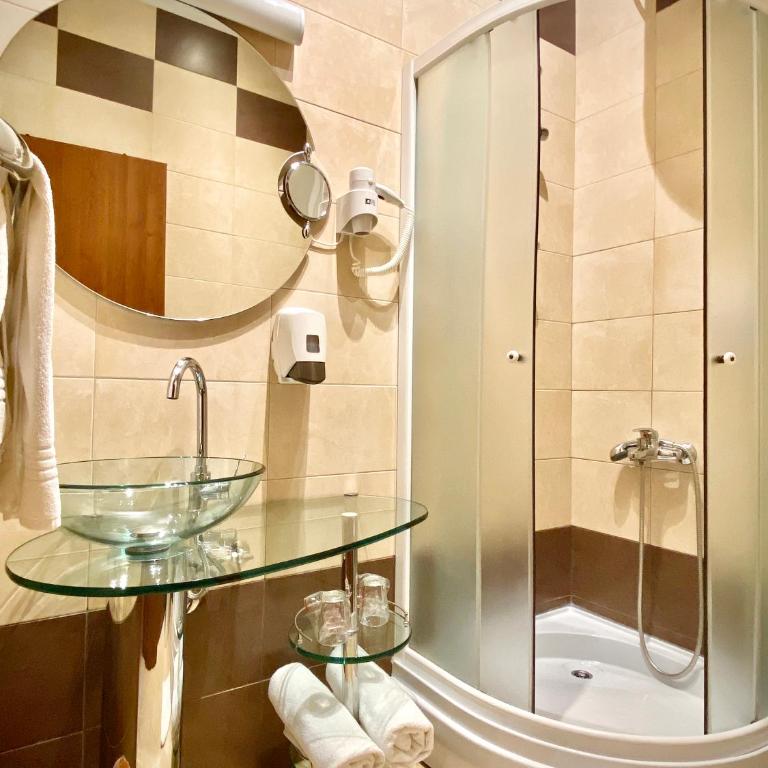 Shangri La Mansion - Classic Double Room - 8