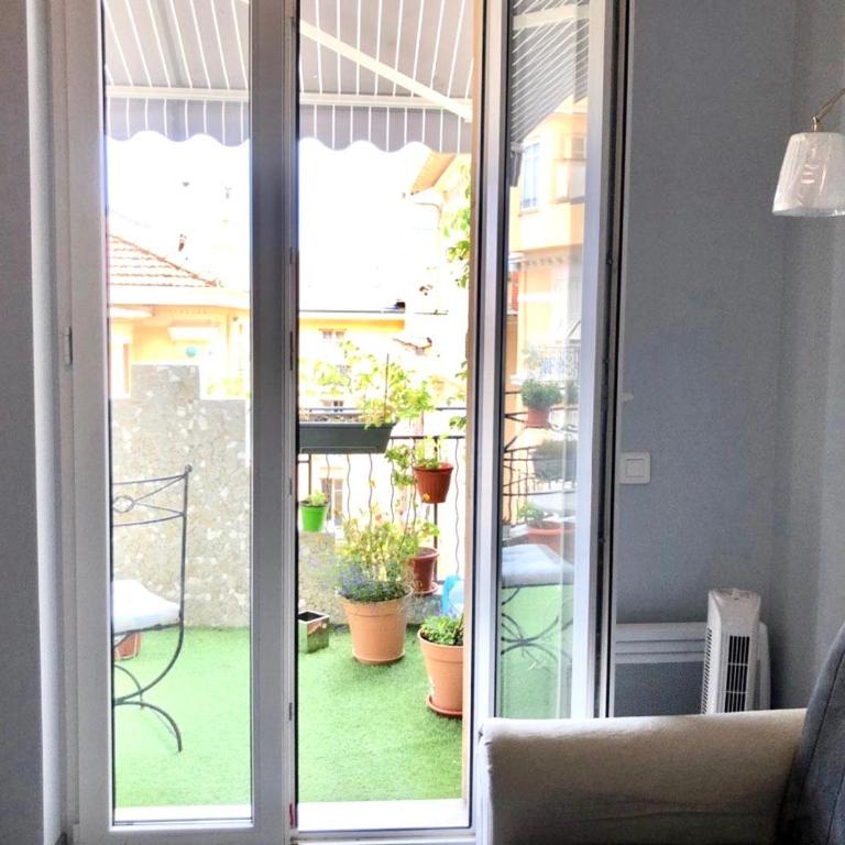 Apartments Monaco - Suite avec Terrasse - 4