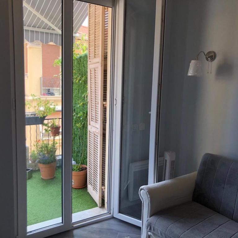 Apartments Monaco - Suite avec Terrasse - 5