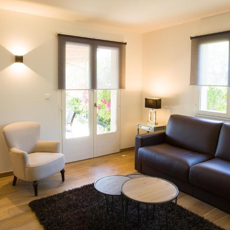 Hôtel l'Amandière - Maison de Vacances avec Jardin Privé - 5