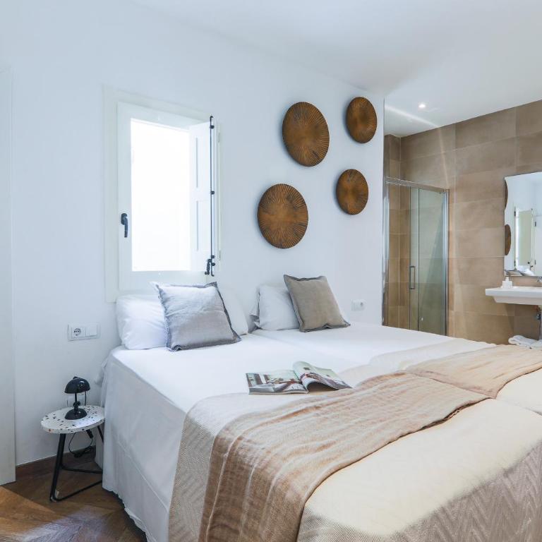 En Ville Boutique Apartments Boqueria Market - Three-Bedroom Apartment - 8