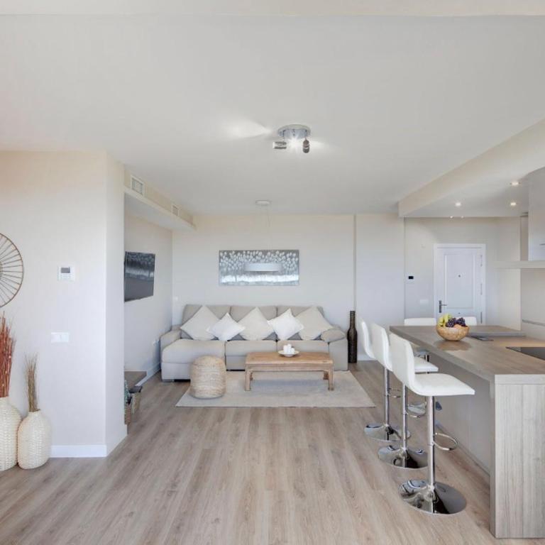 AMAZING DUPLEX NEXT TO THE BEACH IN MARBELLA - Apartamento - 7