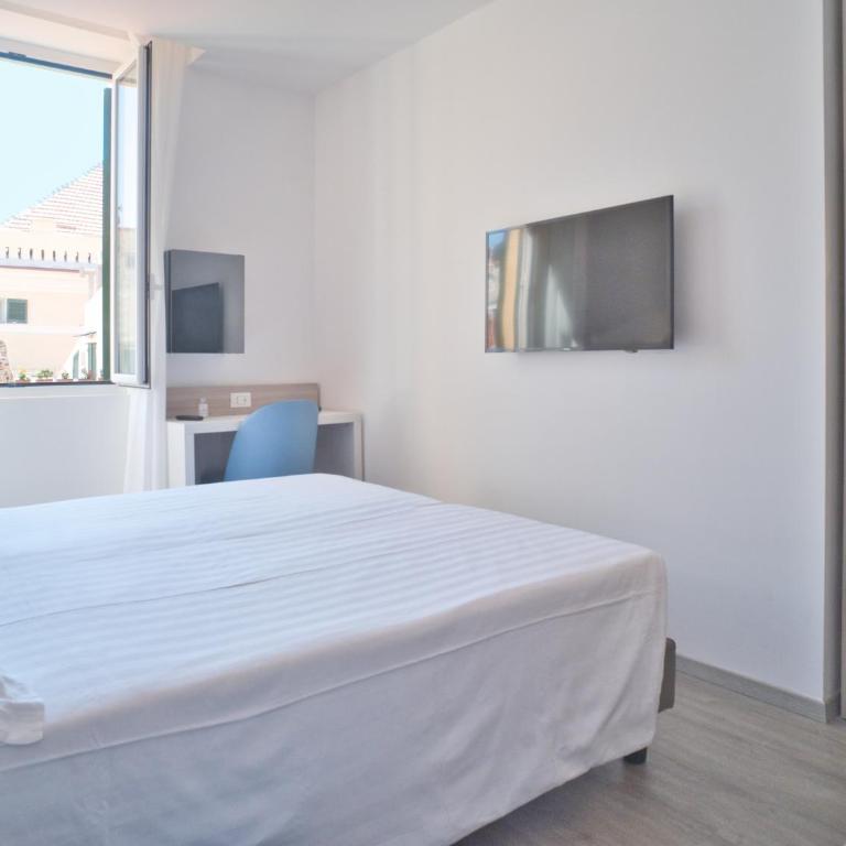 Hotel Medusa - Camera Matrimoniale/Doppia con Letti Singoli con Letto Supplementare - 3