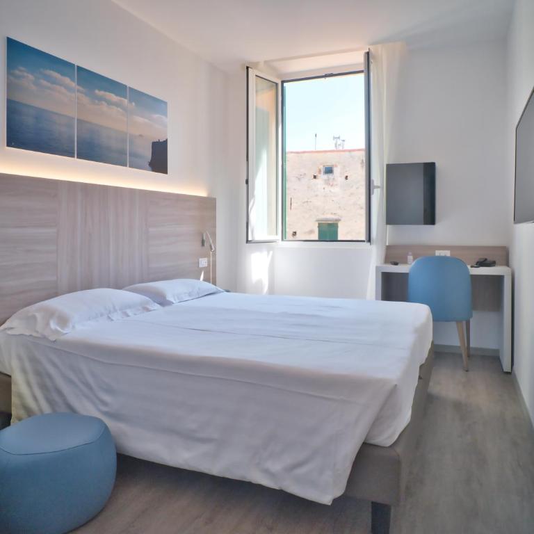 Hotel Medusa - Camera Matrimoniale/Doppia con Letti Singoli con Letto Supplementare - 2