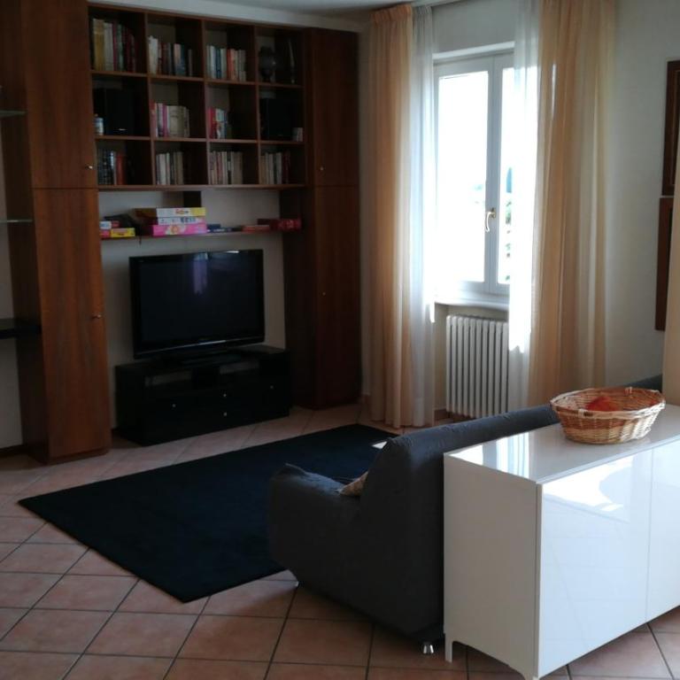 Suite Francy Panorama LAKE VIEW - Appartamento Deluxe con 2 Camere da Letto e Balcone - 80