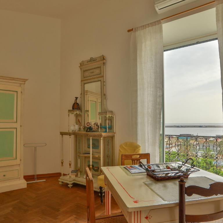 Amazing Sea View in Historic Building in Downtown by Wonderful Italy - Appartamento con Vista Mare - 8