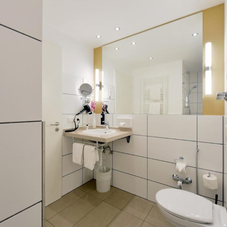 KOOS Hotel&Apartments - City Aparthotel - Apartamento de 4 habitaciones - 12