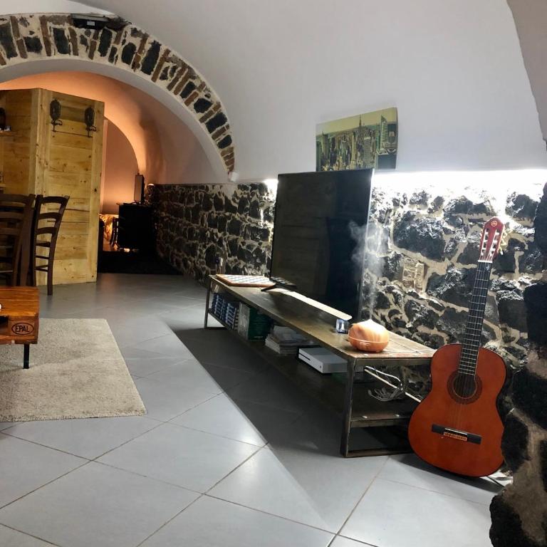 Antony’s Home - One-Bedroom Apartment - 16