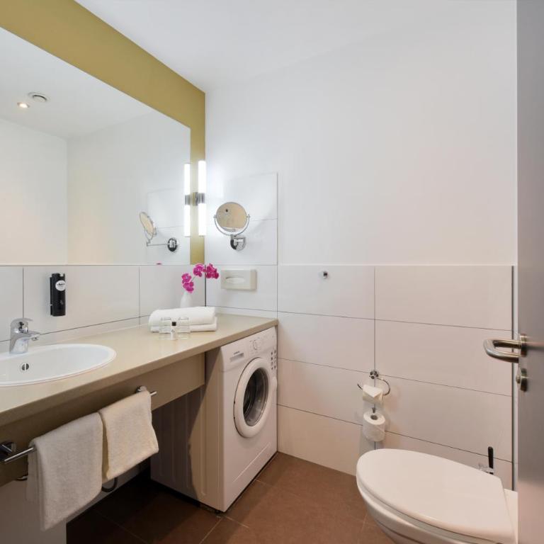 KOOS Hotel&Apartments - City Aparthotel - Apartamento de 1 dormitorio (estudio para 3 adultos) - 2