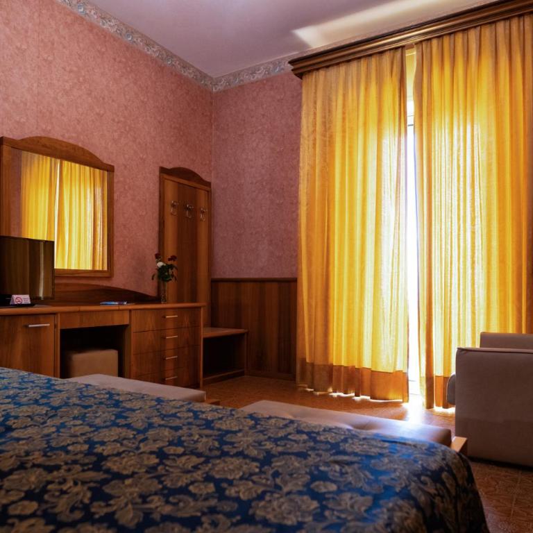 Taormina Park Hotel - Camera Matrimoniale/Doppia con Letti Singoli - 1