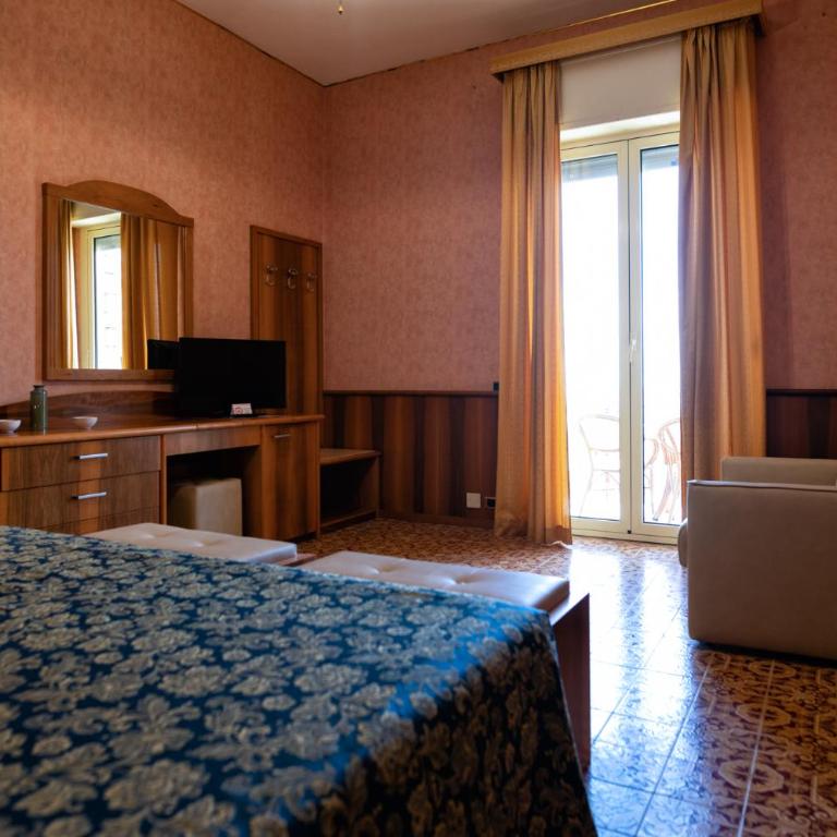Taormina Park Hotel - Camera Matrimoniale/Doppia con Letti Singoli - 3