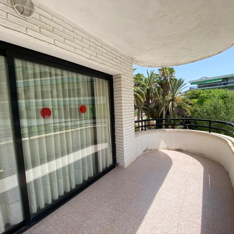 LA DORADA - One-Bedroom Apartment - 4