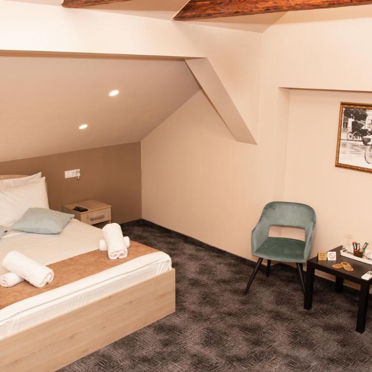 Skadarlija Suites - Dvokrevetna Soba sa Bračnim Krevetom - 3