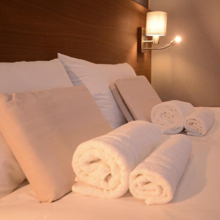 Vila Emilia - Dvokrevetna Soba sa Bračnim Krevetom i Balkonom - 4