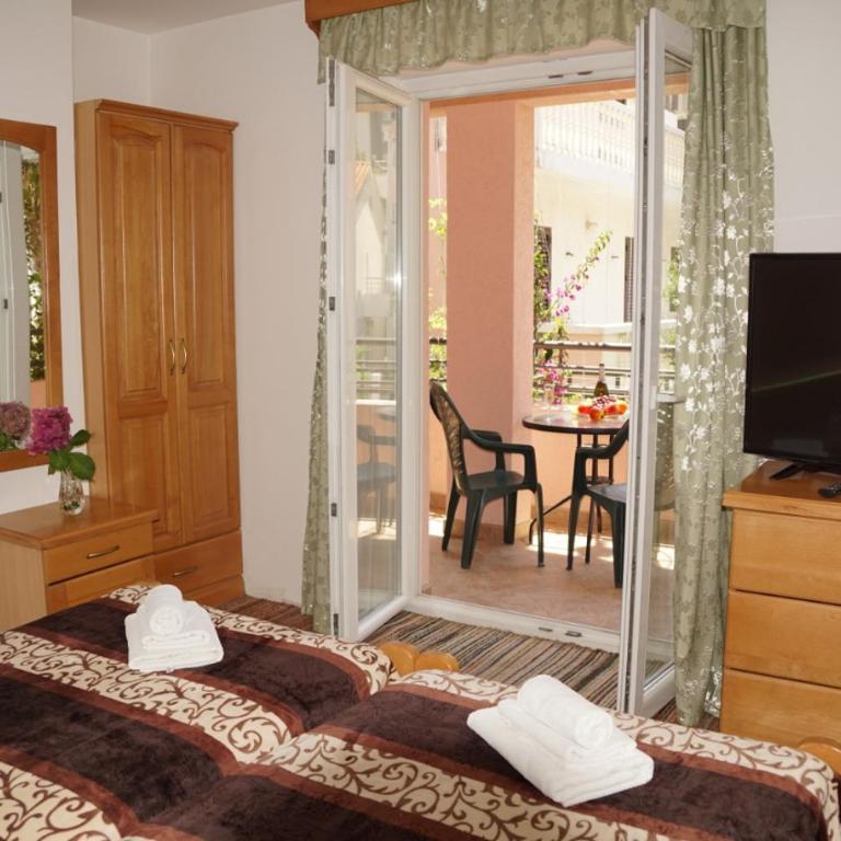 Apartments Stanivukovic - Dvokrevetna Soba sa Bračnim Krevetom/Zasebnim Krevetima - 12