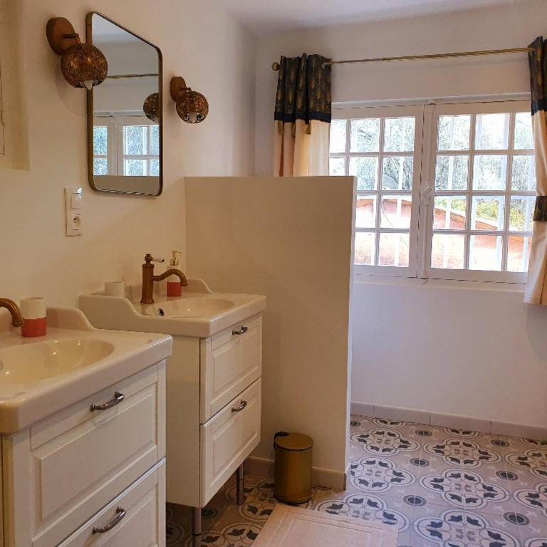 Apartment Picasso in large park with heated pool - Appartement - 18