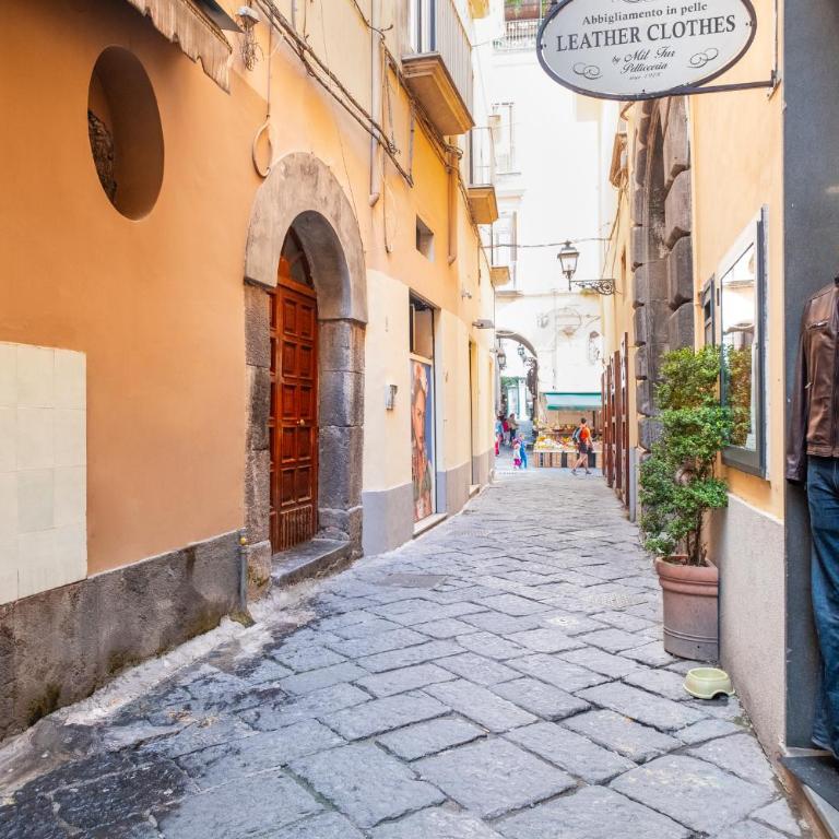 Maison Borghese - Vacation Home - 24