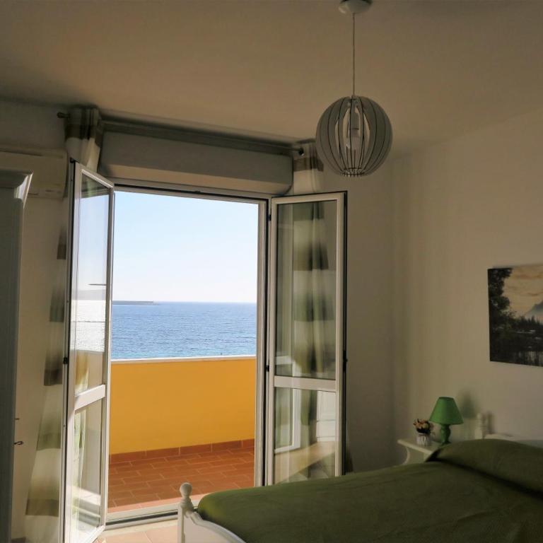 Appartamenti Sole - Appartamento con 2 Camere da Letto e Vista Mare - 9