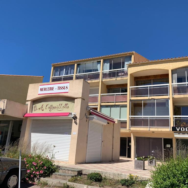 Duplex rénové les pieds dans l'eau - One-Bedroom Apartment - 14